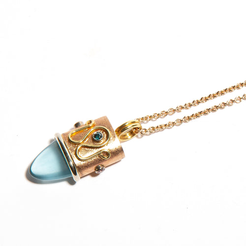 Aquamarine & Diamond set in a Tri-colour gold Necklace