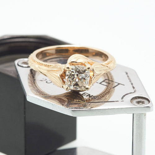 Diamond Hand-carved 18K Yellow Gold Ring