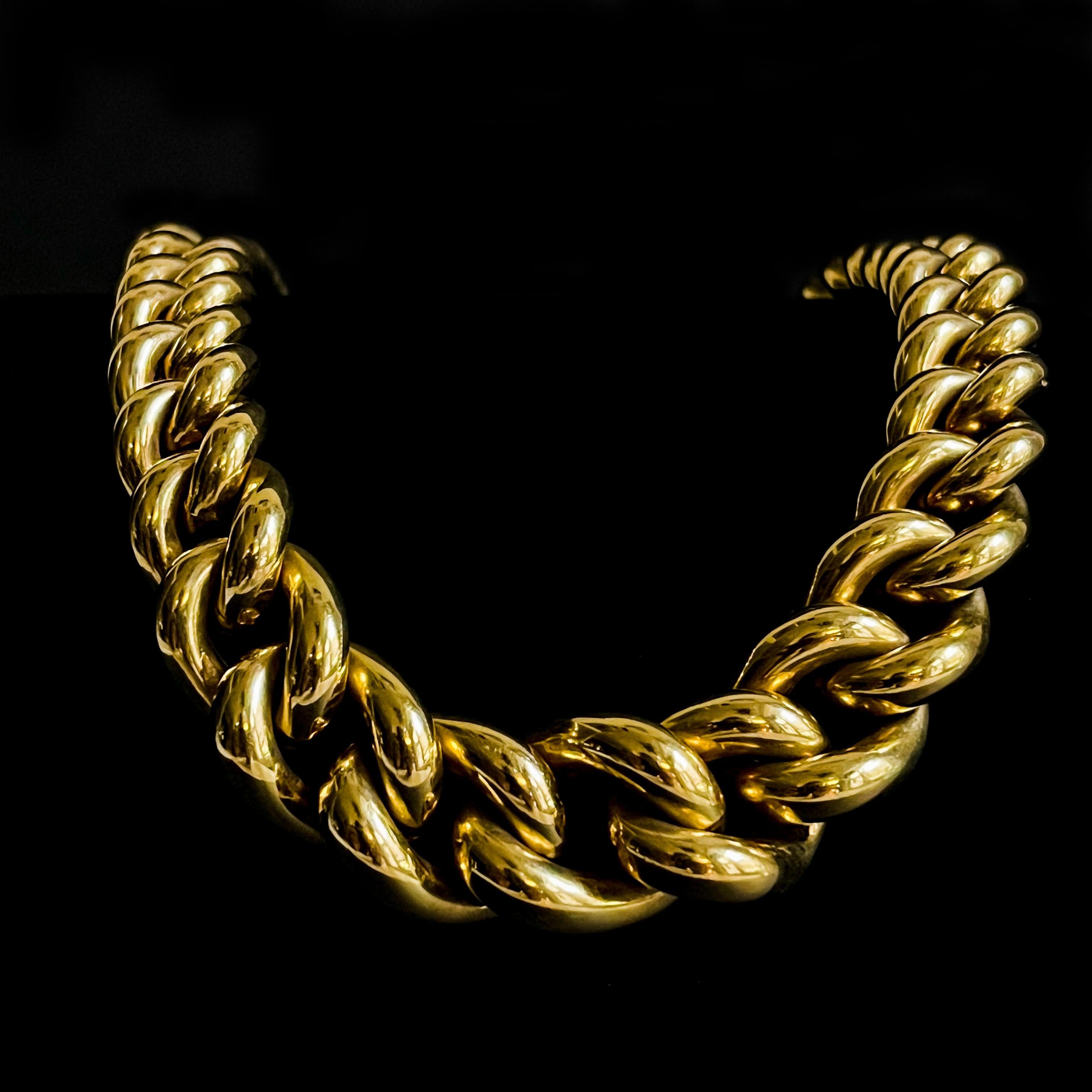 PATRICIA: YELLOW GOLD VINTAGE LINK NECKLACE
