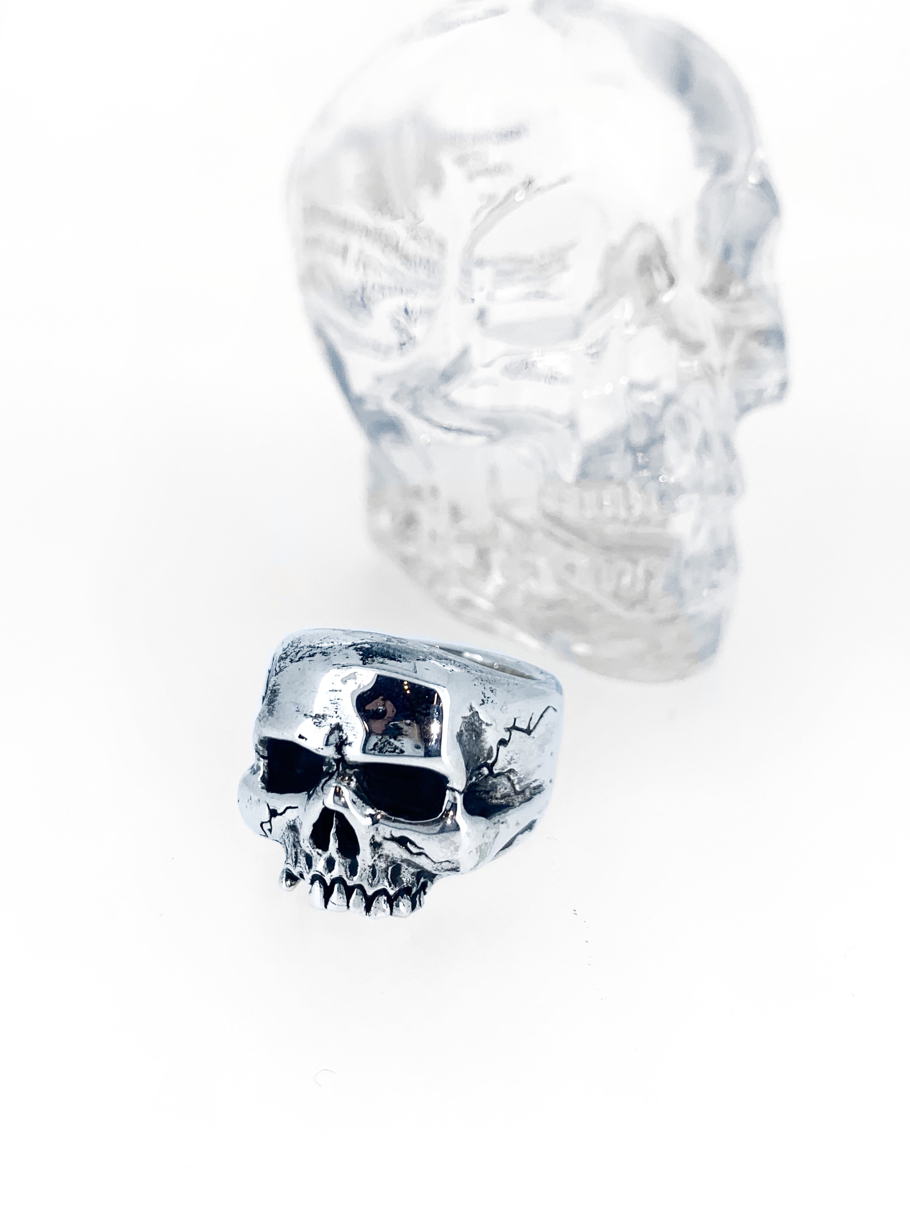 BUGHUUL: Sterling Silver Hand Carved Skull Ring