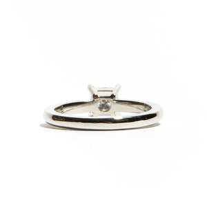 EVERLAST: White Gold Diamond Solitaire Engagement Ring